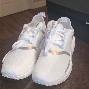 Women’s Adidas Boost tennis shoes